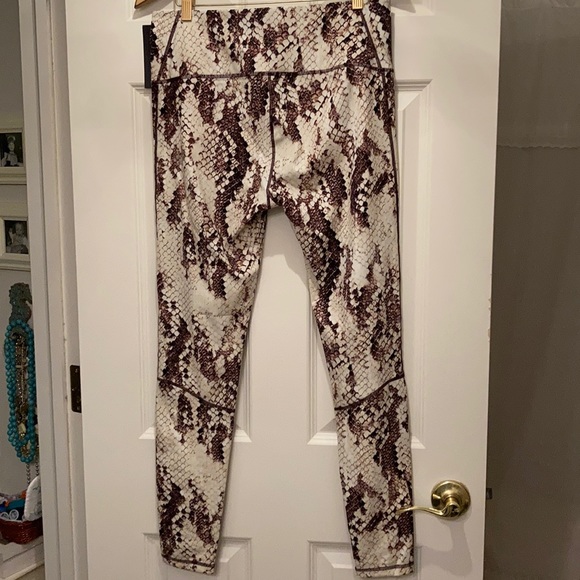 Manduka Highline Sidewinder Leggings - Picture 4 of 8